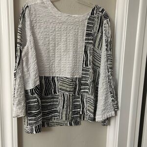 Women's Black and White Textured Top by Habitat